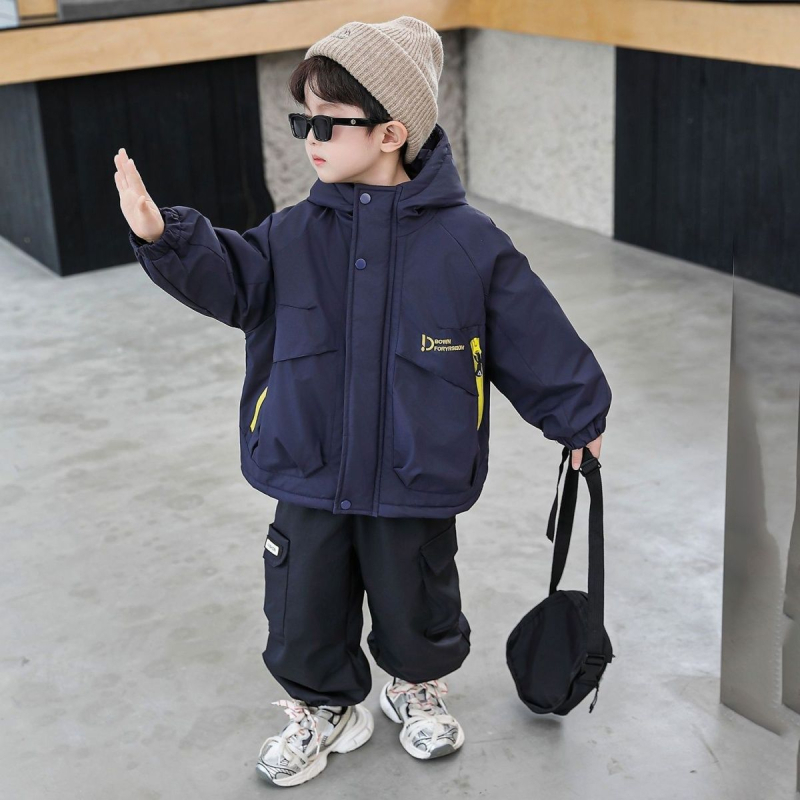 Bērnu kapucēta jaka, bieza, 70–80% kokvilna, rudens–ziema 2025