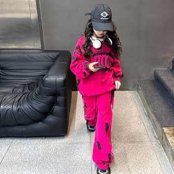 Dječji dvodijelni set: pulover i trenirke – gradientna slova, dugi rukavi, bez kapucje, poliester-mješavina s mekim završnim slojem, pogodan za jesen i proljeće