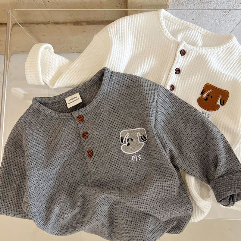 Tricou pentru copii cu mânecă lungă, guler rotund, din material tip waffles, broderie cu personaje, 70% poliester, potrivit pentru vârstele 1-8 ani, primăvară și toamnă.