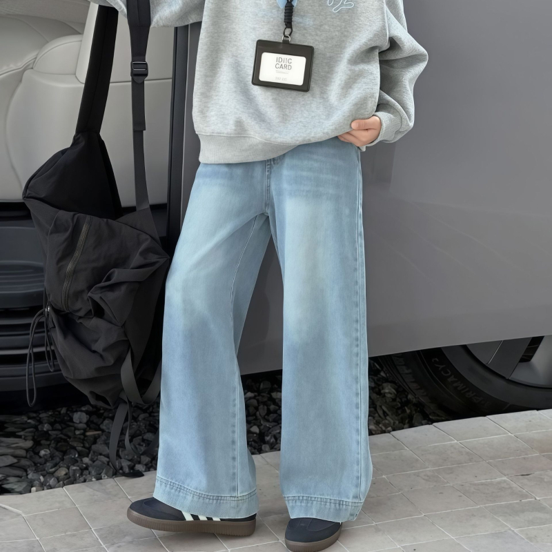 Costum copii din două piese: bumbac (55% material principal), top cu mânecă lungă brodat, sezon toamnă, pentru copii peste 8 ani