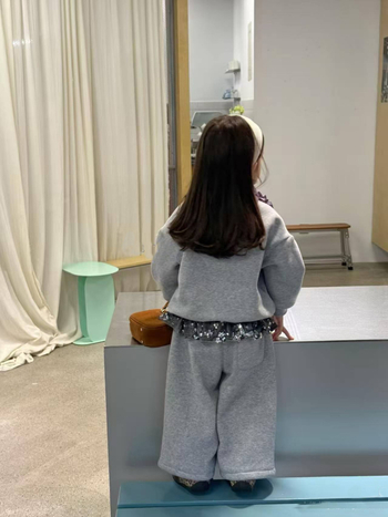 Dječji dvodjelni set od baršuna s motivom mačke, hlače sa šljokicama, dugi rukav džemper, zima 2025