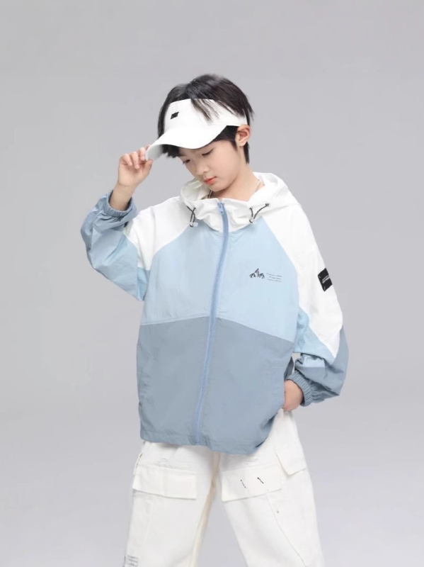 Jachetă de protecție solară pentru băieți – ultra-ușoară, exterior din nylon cu căptușeală nylon, glugă, primăvara 2025, 200 g, potrivită pentru copii peste 8 ani (peste 140 cm)