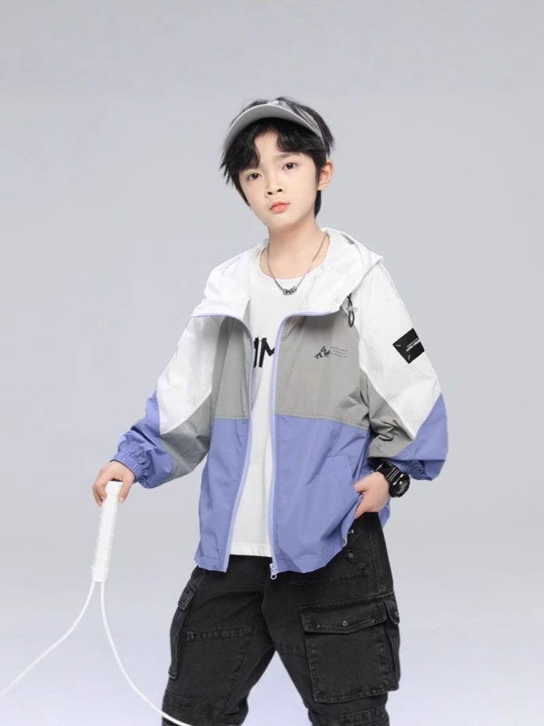 Jachetă de protecție solară pentru băieți – ultra-ușoară, exterior din nylon cu căptușeală nylon, glugă, primăvara 2025, 200 g, potrivită pentru copii peste 8 ani (peste 140 cm)