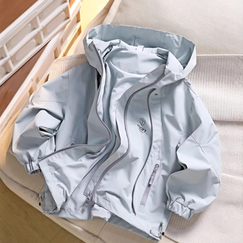 Jachetă pentru copii cu glugă, protecție tripla, impermeabilă și rezistentă la vânt, poliester, mâneci lungi, fermoar, unisex, pentru primăvară, lansare toamnă 2025