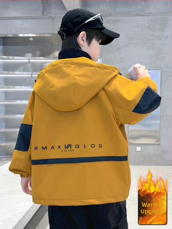 Három az egyben levehető fleece béléses fiúkabát, 2025 őszi-téli szezon, két részes készlet, kapucnival, vízálló 5000 mm / lélegző 5000 mm, 100% poliészter, 7–12 év