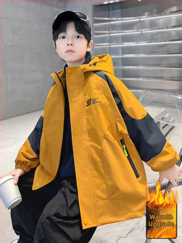Három az egyben levehető fleece béléses fiúkabát, 2025 őszi-téli szezon, két részes készlet, kapucnival, vízálló 5000 mm / lélegző 5000 mm, 100% poliészter, 7–12 év