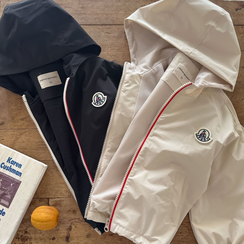 Jachetă pentru copii cu glugă pentru toamna 2025: model cu dungi și carouri, fermoar, material din poliester cu căptușeală din poliester, pentru vârste 3–8 ani