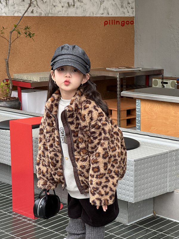 Dječji zimski kaput za djevojčice s leopard uzorkom, sa stojećim ovratnikom