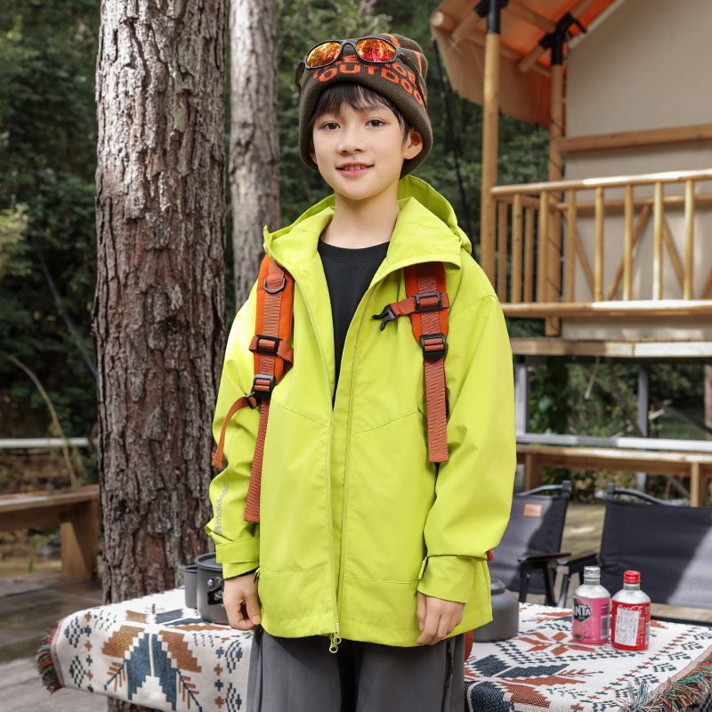 Bērnu DuPont soft shell jaka ar kapuci, divu daļu komplekts, ūdensizturība 8000 mm, elpojoša