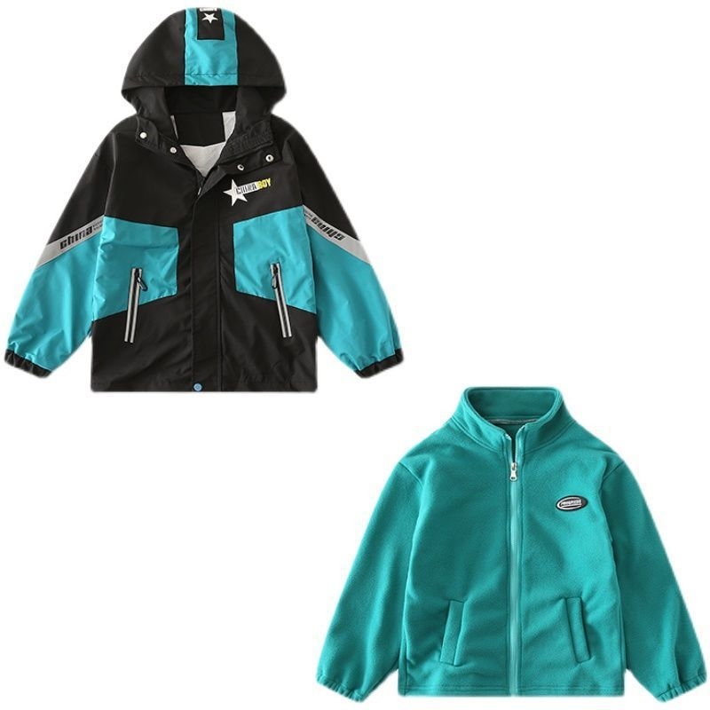 Zēnu jaka - rudens-ziemas sezonai, bieza flīses oderē, noņemama, pret vēju, vecākiem bērniem