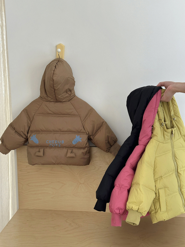 Geacă de iarnă pentru copii, cu glugă fixă, exterior nylon, căptușeală poliester, fermoar, imprimeu desen animat