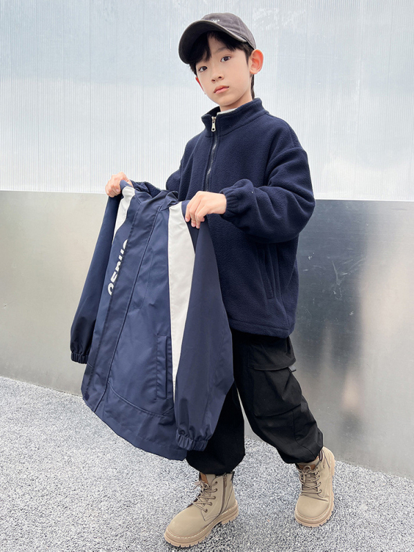 Bērnu kapuc jaka ar ūdensizturību un vēja aizsardzību — 3-1 divdaļīgs komplekts ar noņemamu oderi, poliesters