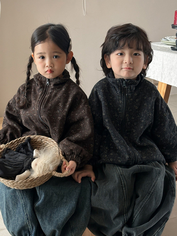 Dječja jakna s floralnim uzorkom i zatvaračem, 100% pamuk, jesen 2025, šumski stil