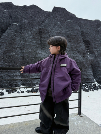 Bērnu vēja jaka ar kapuci, noņemama oderējuma, brīva piegriezuma, 100% poliester