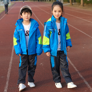 Ученическа униформа за средно училище – три части, полиестер 95%+, закопчаване с цип, унисекс, подходяща за деца над 8 години