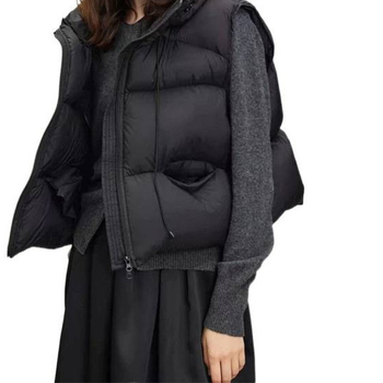 Moteriška gobtuvu liemenė, užpildas poliesterinis–medvilninis mišinys, audinys poliesteris, užtrauktukas, ruduo 2025