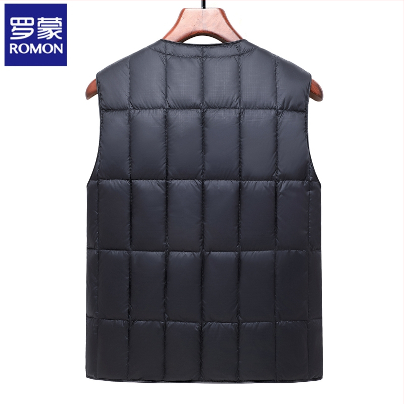 Romon vyriška pūkinė liemenė – žiema, be gobtuvo, V kaklo linija, užtrauktinės kišenės, pūko sudėtis 86–90%