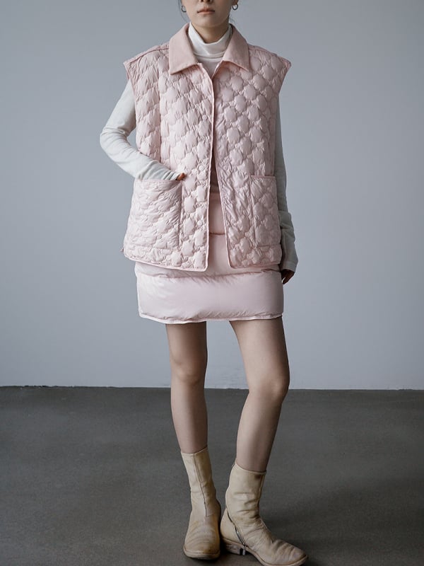 Moteriška pūkinė liemenė – japonų stiliaus megztinis, įprastas ilgis, kaklo apykaklė, poliesterio audinys, pūkų įdaras