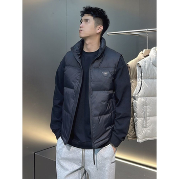 Pūkaina jaka ar baltu pīļu pūku, pūkas saturs 86–90%, kapuce, corduroy ārējā daļa un poliester materiāls, ziemas ikdienas veste