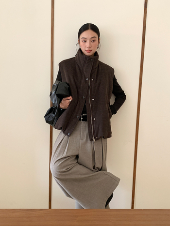 Moteriška be rankovių liemenė su lengvu pūkų-pamuko įdaru, poliesteris, stovimas apykaklė, užtrauktukas