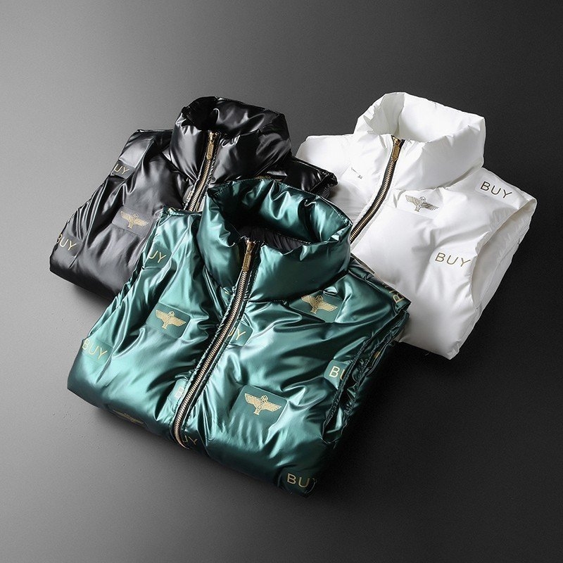 Vīriešu pūka bez piedurknēm vestes ar stāvošu apkakli, rāvējslēdzējs, pildījums no pīles pūkas, audums: kokvilnas maisījums, odere: poliester, Mingji patch kabatas, bieza konstrukcija, rudens–ziemas stils.