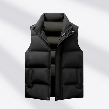 Jaka ar baltiem pīļu spalvām (50%), ārējais poliestera audums, rāvējslēdzējs, stāvošs kakls