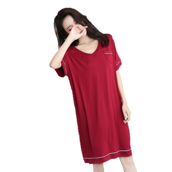 Cămașă de noapte din modal, decolteu în V, mâneci 3/4, lungime midi, croială lejeră