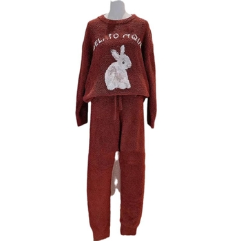 Női félvelúr pizsamaszett, nyuszis mintával, kerek nyakú, hosszú ujjú, nadrággal, meleg és kényelmes otthoni viselet