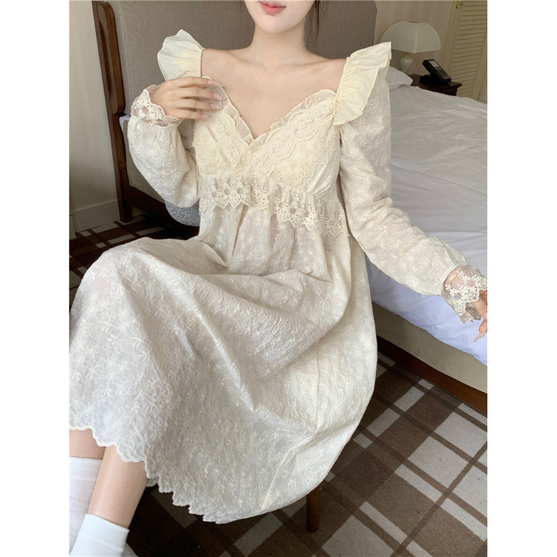 Женски пижамен комплект с дантелена бродерия и V-образно деколте, топ с дълги ръкави и панталони – 100% полиестер, умерено тегло, домашно облекло