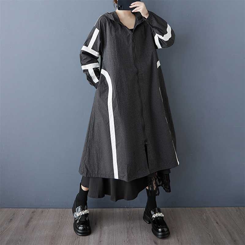 Μακρύ παλτό τρανς από ακρυλικό, ελεύθερη γραμμή, halter-neck, υπερ-μακριά μανίκια, περιεκτικότητα υφάσματος 95%+