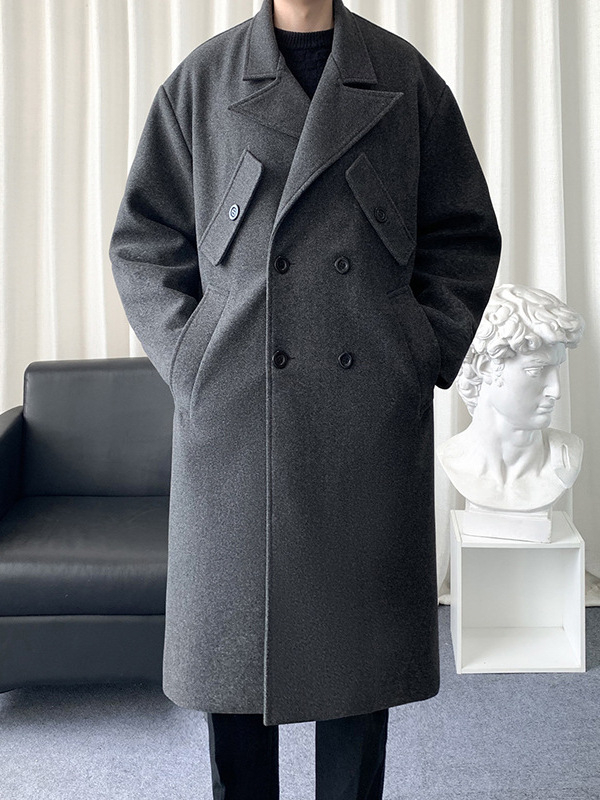 Kaput od poliestera, dvostruko kopčanje, rever, srednje dužine