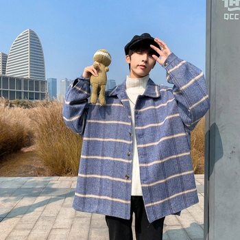 Vuneno karirano sako s reverom, jednostruko zatvaranje, dugi rukavi, za proljeće i jesen