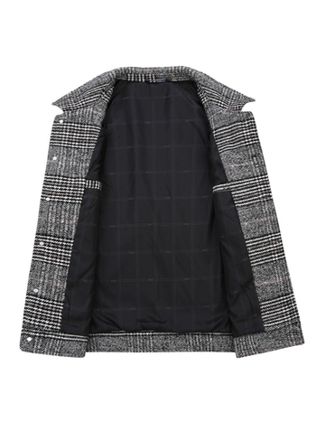 Sacou bărbătesc cu model în carouri, croială lejeră, guler rever, închidere cu nasturi pe un rând