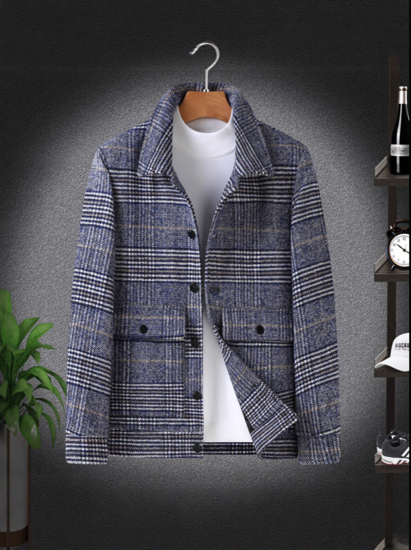 Sacou bărbătesc cu model în carouri, croială lejeră, guler rever, închidere cu nasturi pe un rând