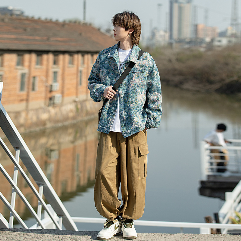 Geacă din denim jacquard – stil Street Tide, croială lejeră, închidere frontală cu nasturi pe un rând