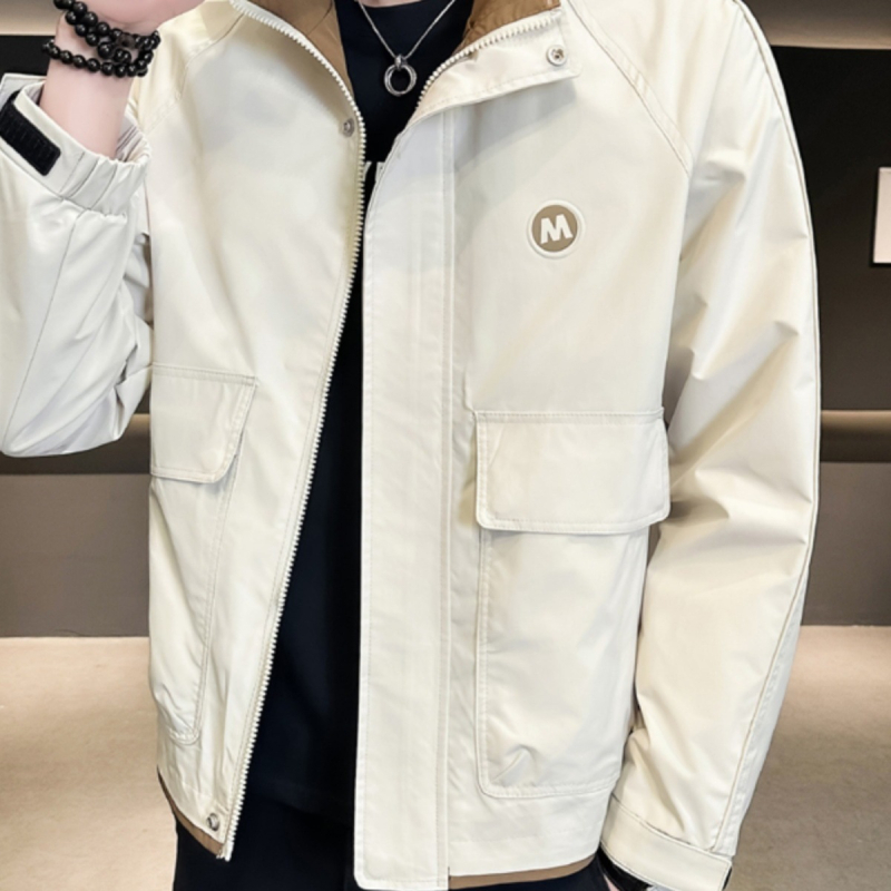 Geacă bărbătească cu guler înalt și fermoar – croială slim, material rezistent la uzură, buzunare laterale