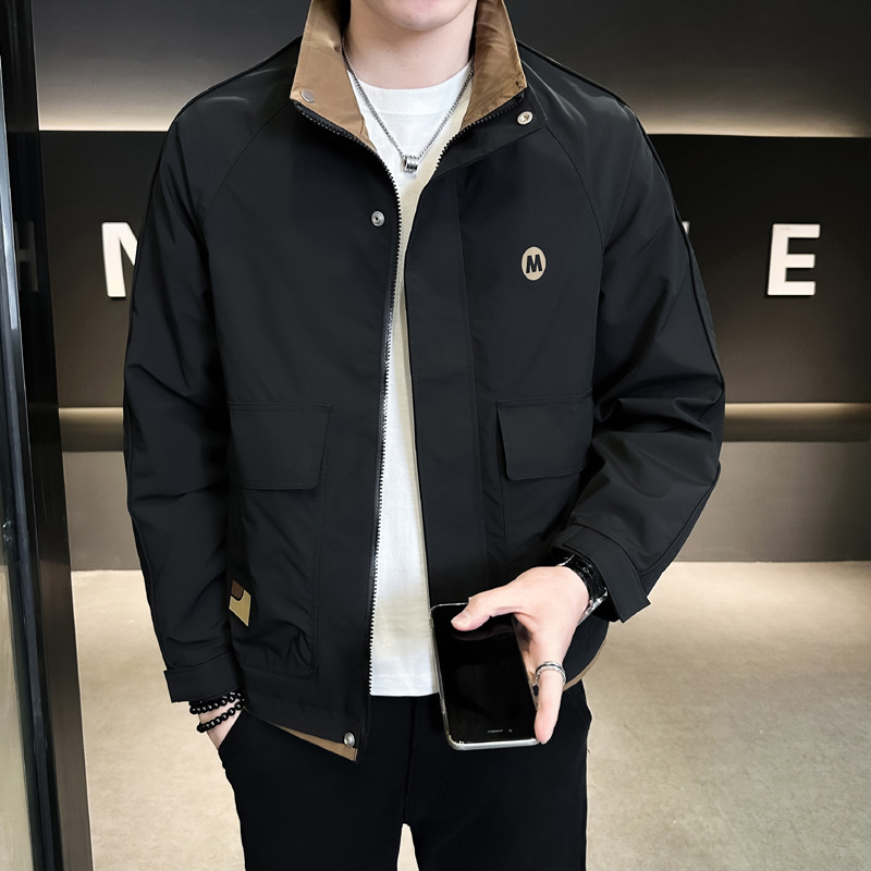 Geacă bărbătească cu guler înalt și fermoar – croială slim, material rezistent la uzură, buzunare laterale