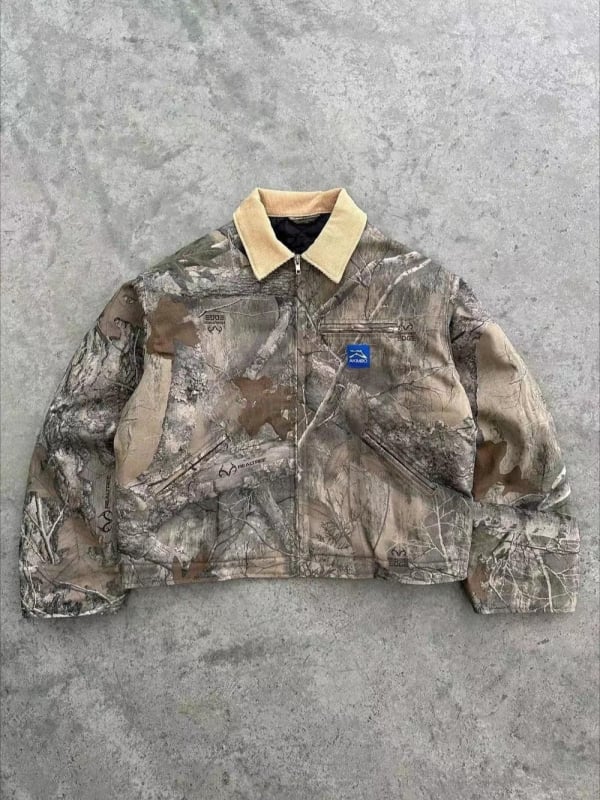 Geacă camuflaj cu rever, fermoar și buzunare multiple – croială lejeră, poliester