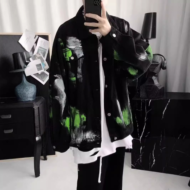 Traper jakna s tie-dye graffiti dizajnom, high street stil, opušten kroj, rever