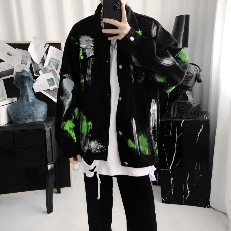 Traper jakna s tie-dye graffiti dizajnom, high street stil, opušten kroj, rever