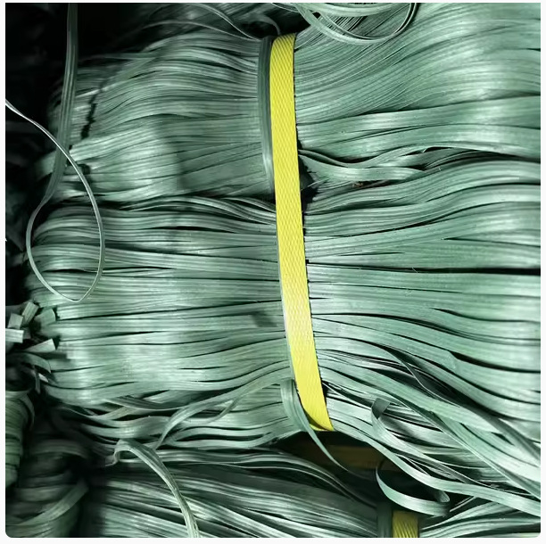 Ehitustööplatsil bambusraamiga köis pakkimise ja sidumise jaoks, kinnituslindi ja tihendusrida