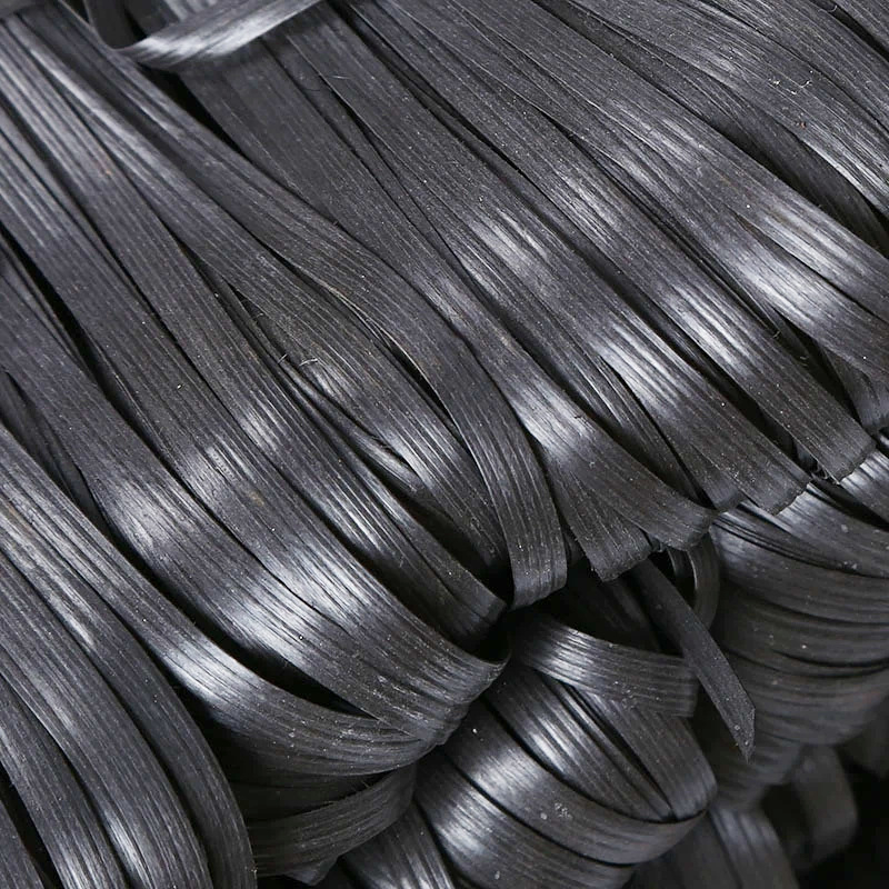 Ehitusplatsil bambusraamiga köis – pakkimiseks ja oksade sidumiseks