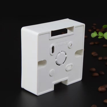 Crown márkájú 86-os típusú nyílt szerelésű kapcsolódoboz falra szerelhető, PVC tűzálló