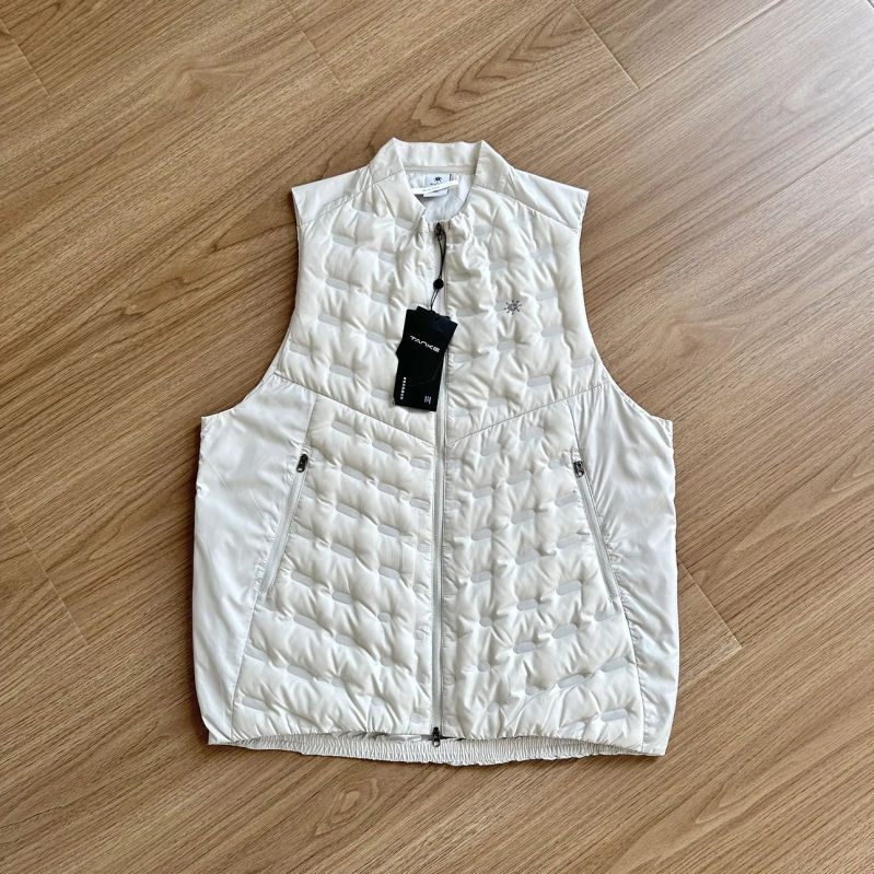 Pūkaina veste ar augstu apkakli - vējaizturīgs HeatTech, pildījums no balta pīļu pūka, rāvējslēdzējs priekšā, piemērota rudenim un ziemai