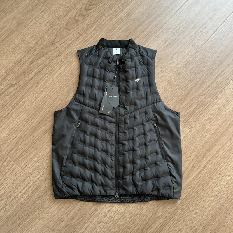 Pūkaina veste ar augstu apkakli - vējaizturīgs HeatTech, pildījums no balta pīļu pūka, rāvējslēdzējs priekšā, piemērota rudenim un ziemai