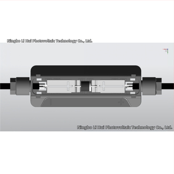Fotovoltaikas savienojuma kastīte ar lentes formas dizainu, ūdensizturīga, ar blīves gredzenu, viegla ārējai lietošanai