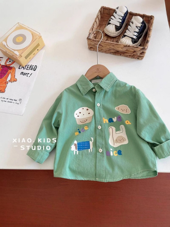 Dječja košulja u korejskom stilu, s reverom ovratnikom, dugim rukavima, 90% pamuka, uzorak životinja i crtići