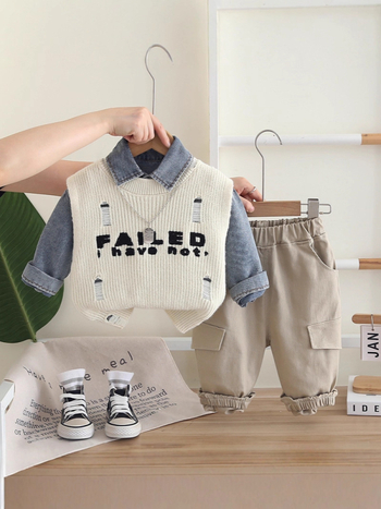 Set pentru copii din trei piese: cămașă din denim, vestă tricotată și pantaloni; material din bumbac 90%, mâneci lungi; pentru copii 3–8 ani; primăvară și toamnă; stil coreean.