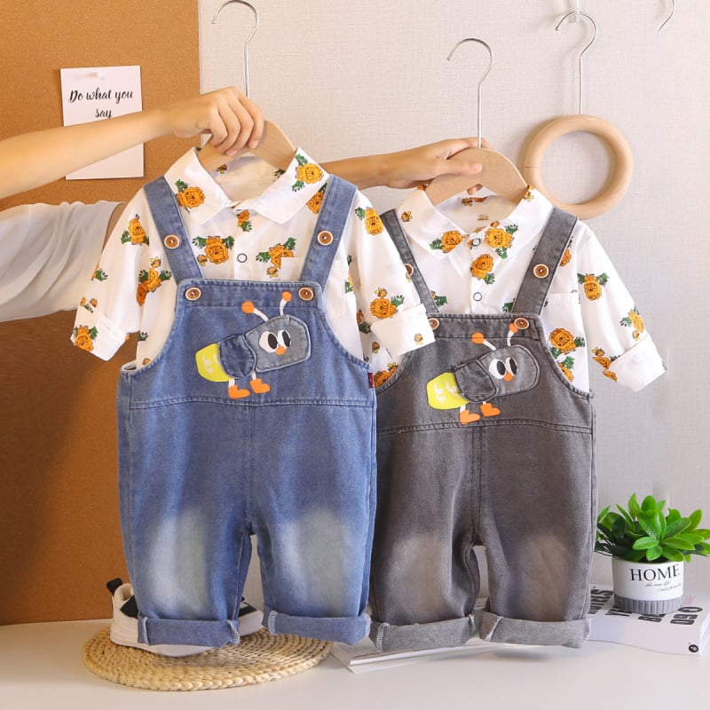 Dvapojni dječji set s crtanim motivom: pamuk majica s dugim rukavima i denim overali s crtanim uzorkom (pamuk 90%)