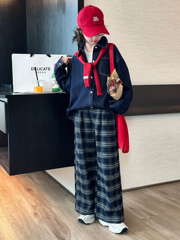 Jachetă denim pentru fete, material din bumbac, finisaj moale, închidere cu nasturi, fără glugă, potrivită pentru primăvară și toamnă